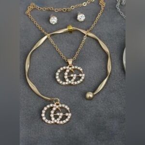 Elegant Gold-Tone Jewelry Set with Crystal Accents